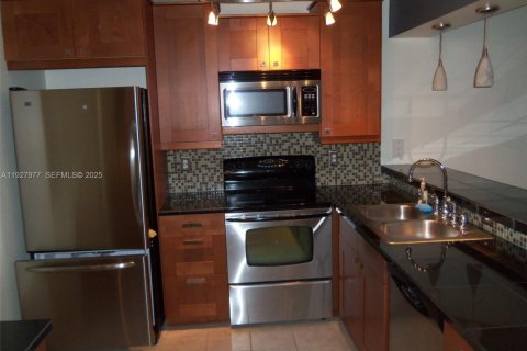 Снять в аренду кондоминиум в Плантация, Флорида 2 спальни, 87.33м2, № 1987830 - фото 2