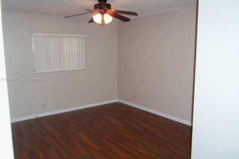 Снять в аренду кондоминиум в Плантация, Флорида 2 спальни, 87.33м2, № 1987830 - фото 6