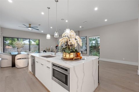 Casa en venta en Winter Park, Florida, 3 dormitorios, 275.36 m2 № 1818807 - foto 15