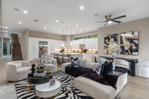 Casa en venta en Winter Park, Florida, 3 dormitorios, 275.36 m2 № 1818807 - foto 22