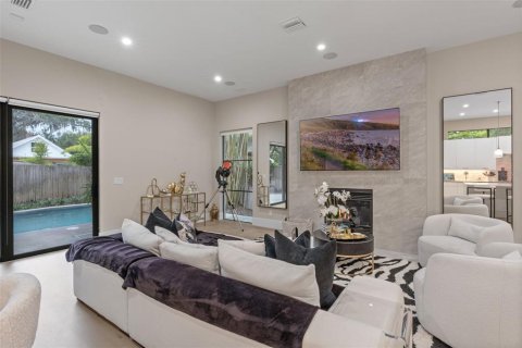 Casa en venta en Winter Park, Florida, 3 dormitorios, 275.36 m2 № 1818807 - foto 19