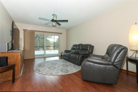 House in Orlando, Florida 3 bedrooms, 171.13 sq.m. № 1757497 - photo 17