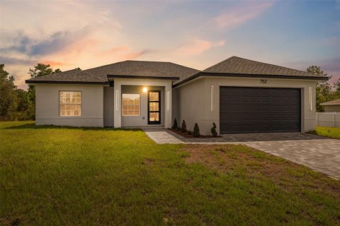 House in Ocala, Florida 4 bedrooms, 162.67 sq.m. № 1832934 - photo 1