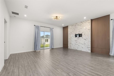 Villa ou maison à louer à Haines City, Floride: 4 chambres, 205.31 m2 № 2408613 - photo 18