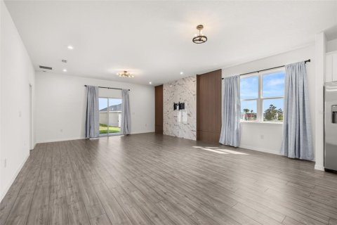 Villa ou maison à louer à Haines City, Floride: 4 chambres, 205.31 m2 № 2408613 - photo 15
