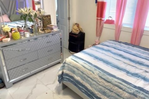 Villa ou maison à vendre à Fort Lauderdale, Floride: 3 chambres, 104.7 m2 № 1981326 - photo 5