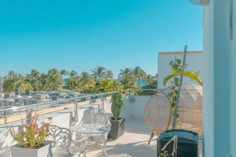 Condo in Miami Beach, Florida, 3 bedrooms  № 1998964 - photo 6