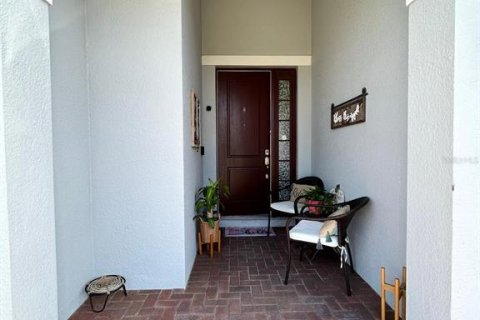 House in Davenport, Florida 3 bedrooms, 147.44 sq.m. № 2152060 - photo 3