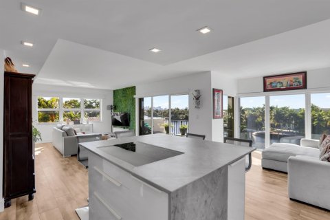 Condo in Fort Lauderdale, Florida, 2 bedrooms  № 2082651