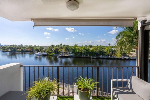 Condo in Fort Lauderdale, Florida, 2 bedrooms № 2082651 - photo 7