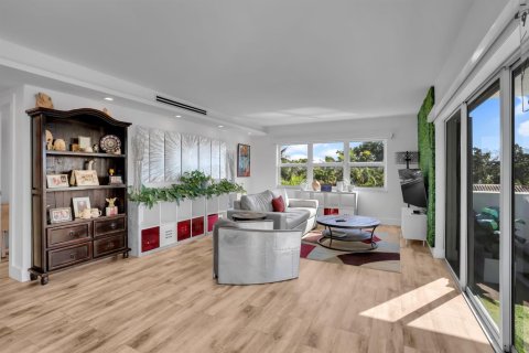 Condo in Fort Lauderdale, Florida, 2 bedrooms № 2082651 - photo 2