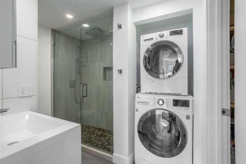 Condo in Fort Lauderdale, Florida, 2 bedrooms № 2082651 - photo 22