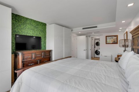 Condo in Fort Lauderdale, Florida, 2 bedrooms № 2082651 - photo 21