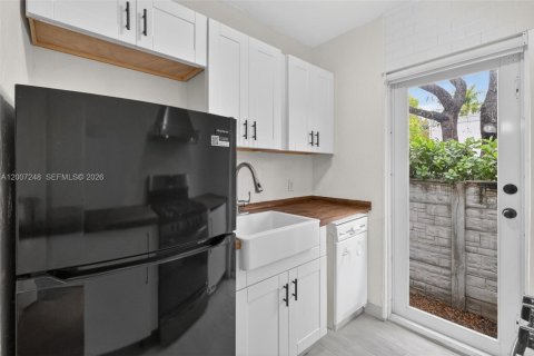 Снять в аренду квартиру в Майами-Бич, Флорида 37.16м2, № 2071284 - фото 10