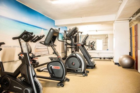 Снять в аренду квартиру в Майами-Бич, Флорида 37.16м2, № 2071284 - фото 28