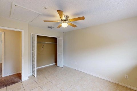 Townhouse in Altamonte Springs, Florida 3 bedrooms, 147.62 sq.m. № 2291918 - photo 26