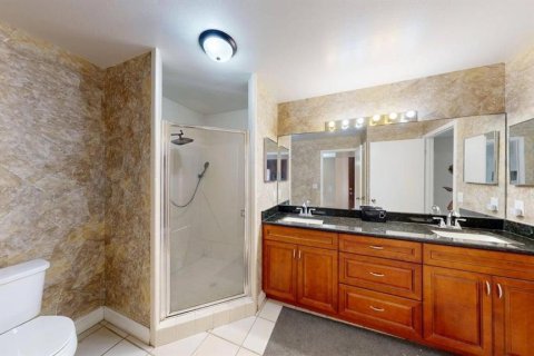 Townhouse in Altamonte Springs, Florida 3 bedrooms, 147.62 sq.m. № 2291918 - photo 16
