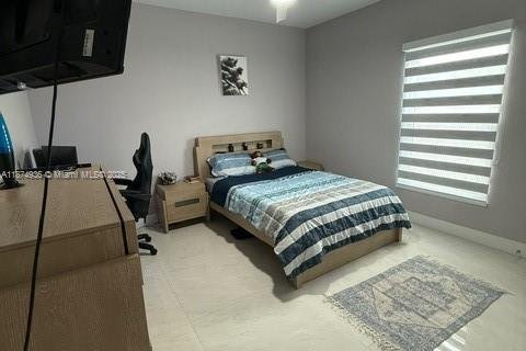 House in Port St. Lucie, Florida 5 bedrooms № 1926109 - photo 22