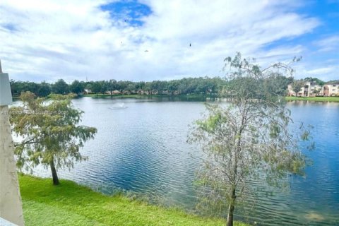 Condominio en alquiler en Hollywood, Florida, 1 dormitorio, 67.35 m2 № 1895516 - foto 15