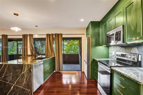 Townhouse in Lauderhill, Florida 2 bedrooms, 133.41 sq.m. № 1877928 - photo 25