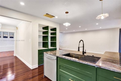 Townhouse in Lauderhill, Florida 2 bedrooms, 133.41 sq.m. № 1877928 - photo 23