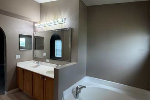 Casa en alquiler en Kissimmee, Florida, 4 dormitorios, 171.68 m2 № 2114796 - foto 19