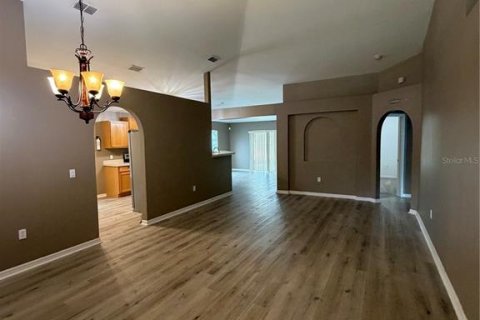Casa en alquiler en Kissimmee, Florida, 4 dormitorios, 171.68 m2 № 2114796 - foto 7