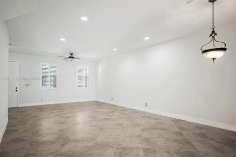 Touwnhouse à vendre à Boca Raton, Floride: 3 chambres, 155.05 m2 № 1868738 - photo 2