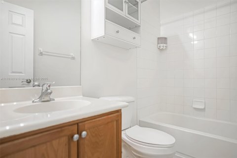 Touwnhouse à vendre à Boca Raton, Floride: 3 chambres, 155.05 m2 № 1868738 - photo 27