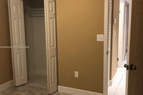 Touwnhouse à louer à Homestead, Floride: 3 chambres, 123.47 m2 № 1994252 - photo 17