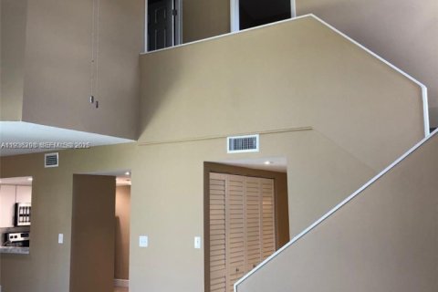 Touwnhouse à louer à Homestead, Floride: 3 chambres, 123.47 m2 № 1994252 - photo 3