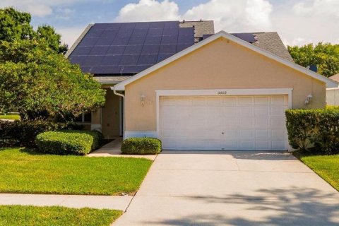 House in Tampa, Florida 4 bedrooms, 192.03 sq.m. № 2403576