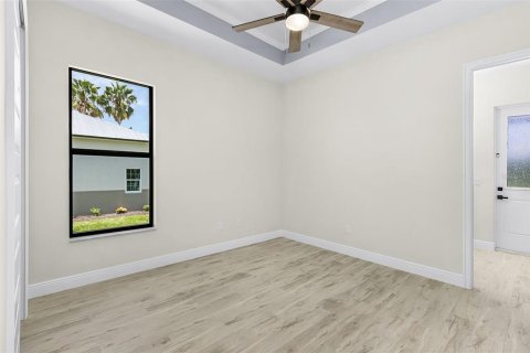 Casa en venta en Punta Gorda, Florida, 3 dormitorios, 189.99 m2 № 1894974 - foto 11