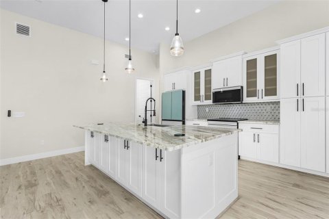 Casa en venta en Punta Gorda, Florida, 3 dormitorios, 189.99 m2 № 1894974 - foto 7