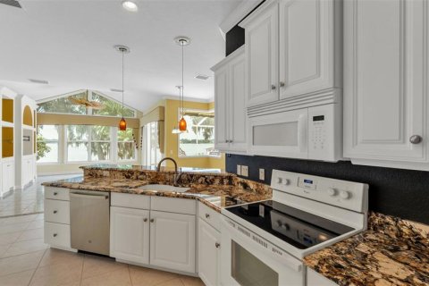 Casa en venta en Winter Haven, Florida, 3 dormitorios, 213.21 m2 № 1919509 - foto 20