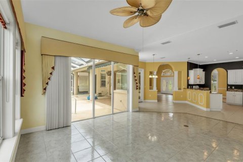 Casa en venta en Winter Haven, Florida, 3 dormitorios, 213.21 m2 № 1919509 - foto 16
