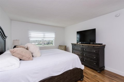 Condo in Fort Lauderdale, Florida, 2 bedrooms  № 2250835 - photo 26