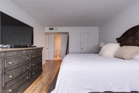 Condo in Fort Lauderdale, Florida, 2 bedrooms  № 2250835 - photo 27
