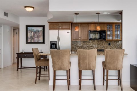 Condo in Fort Lauderdale, Florida, 2 bedrooms  № 2250835 - photo 17
