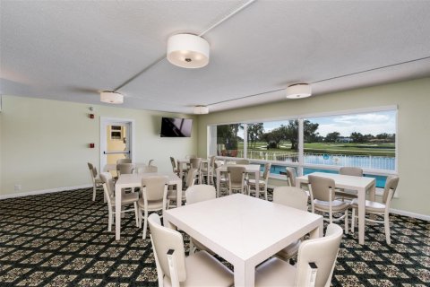 Condo in Fort Lauderdale, Florida, 2 bedrooms  № 2250835 - photo 10