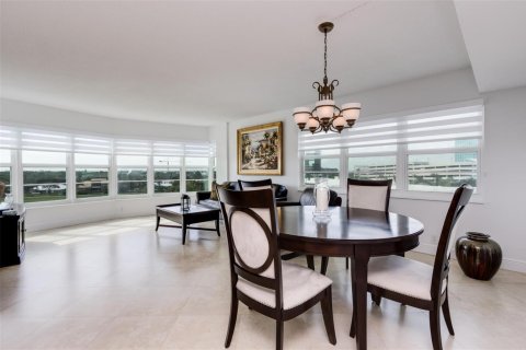 Condo in Fort Lauderdale, Florida, 2 bedrooms  № 2250835 - photo 24