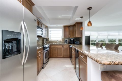 Condo in Fort Lauderdale, Florida, 2 bedrooms  № 2250835 - photo 13