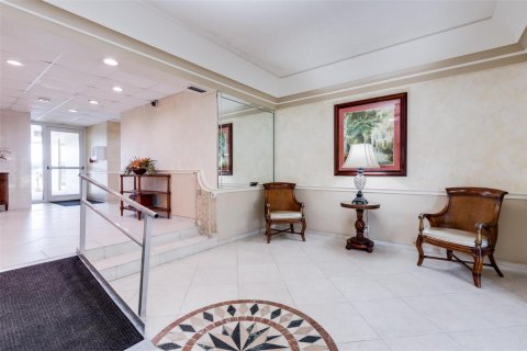 Condo in Fort Lauderdale, Florida, 2 bedrooms  № 2250835 - photo 9