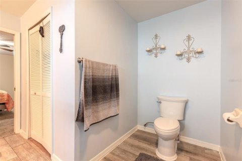 House in Deltona, Florida 3 bedrooms, 115.57 sq.m. № 1797837 - photo 15