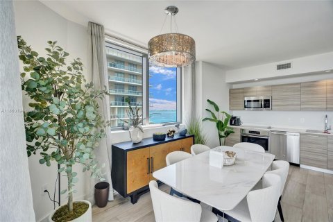 Copropriété à louer à Miami, Floride: 2 chambres, 90.3 m2 № 1960758 - photo 5