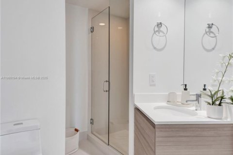 Copropriété à louer à Miami, Floride: 2 chambres, 90.3 m2 № 1960758 - photo 18