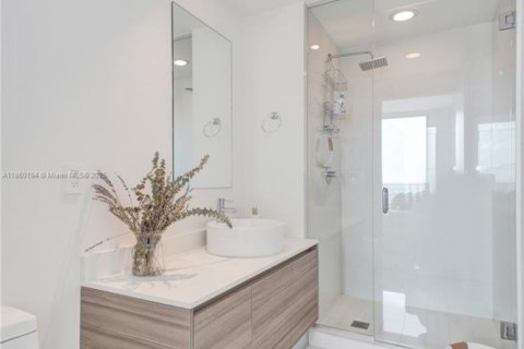 Copropriété à louer à Miami, Floride: 2 chambres, 90.3 m2 № 1960758 - photo 19