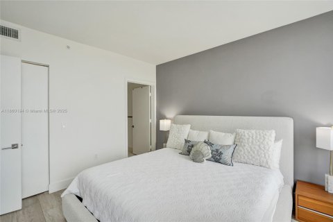 Copropriété à louer à Miami, Floride: 2 chambres, 90.3 m2 № 1960758 - photo 15