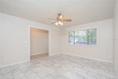 Casa en alquiler en Daytona Beach, Florida, 4 dormitorios, 156.82 m2 № 1825105 - foto 3