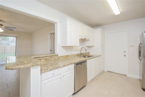 Casa en alquiler en Daytona Beach, Florida, 4 dormitorios, 156.82 m2 № 1825105 - foto 6